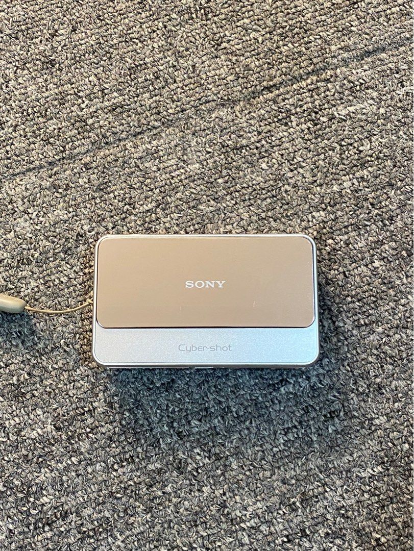 sony cybershot dsc t110 vintage digital camera, Photography, Cameras on