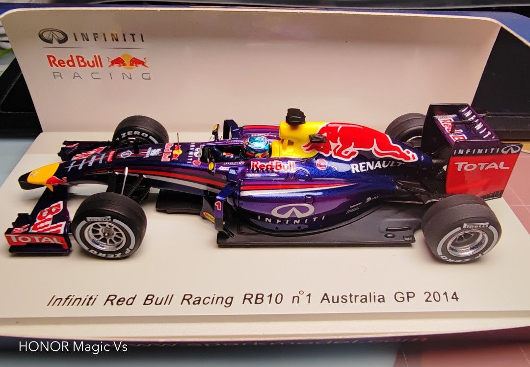 Spark F1 ~ S3085 - 1:43 RED BULL RB10 2014 #1 SEBASTIAN VETTEL