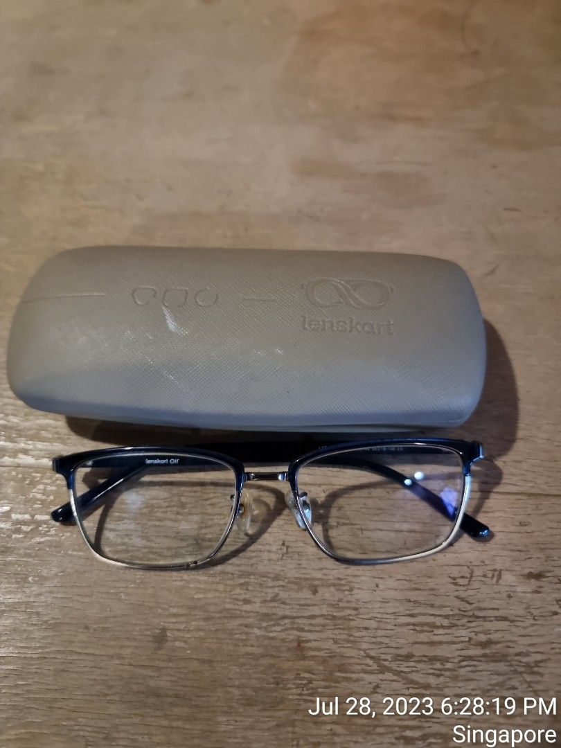Spectacles Oakley Ray Ban Lenskart Men s Fashion Watches