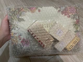 （分類：）位於 。 由 fatbunny_ 提交（商品編號 1245759772，圖片 1）。簡介： 。