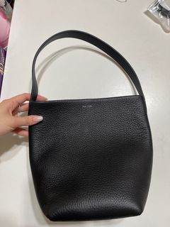 （分類：）位於 。 由 gisellexyz 提交（商品編號 1245746551，圖片 1）。簡介： 。