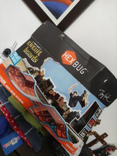 Tony Hawk finger board Skate park