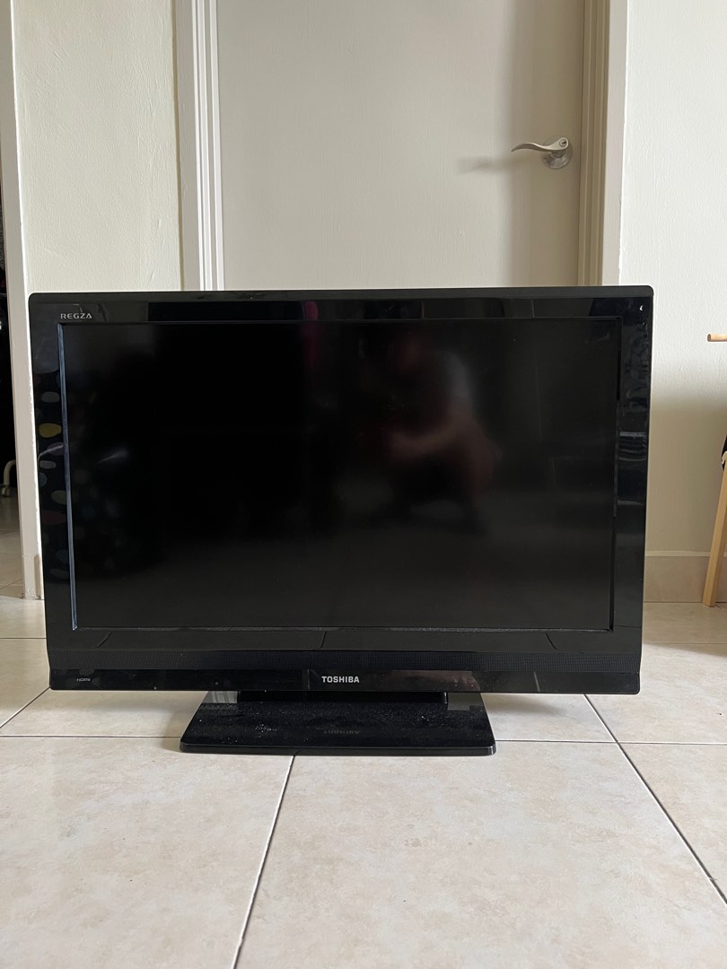 Toshiba Lcd Colour Tv Fernbedienung Toshiba LCD colour TV, TV & Home Appliances, TV & Entertainment, TV on