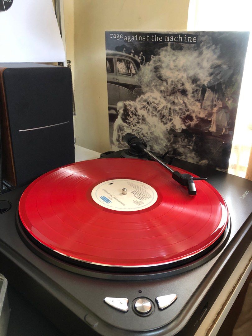 Turntable Lenco masih bagus on Carousell