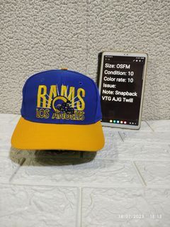 St Louis Blues MITCHELL AND NESS CAPCOMPH, Men's Fashion, Watches &  Accessories, Caps & Hats on Carousell