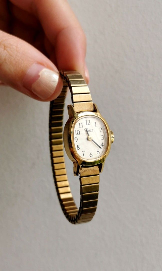 Vintage Mechanical Windup ladies gold tone Timex watch Women s