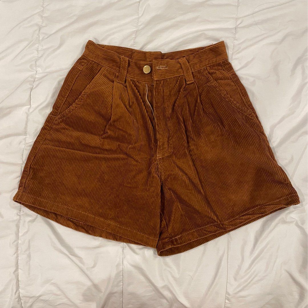 Vintagewknd brown corduroy shorts, Women's Fashion, Bottoms, Shorts on