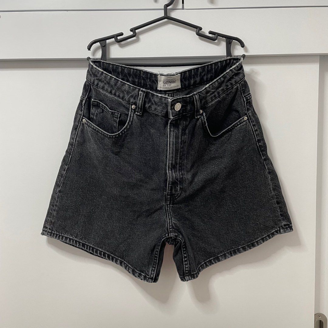 Zara black jean shorts sale