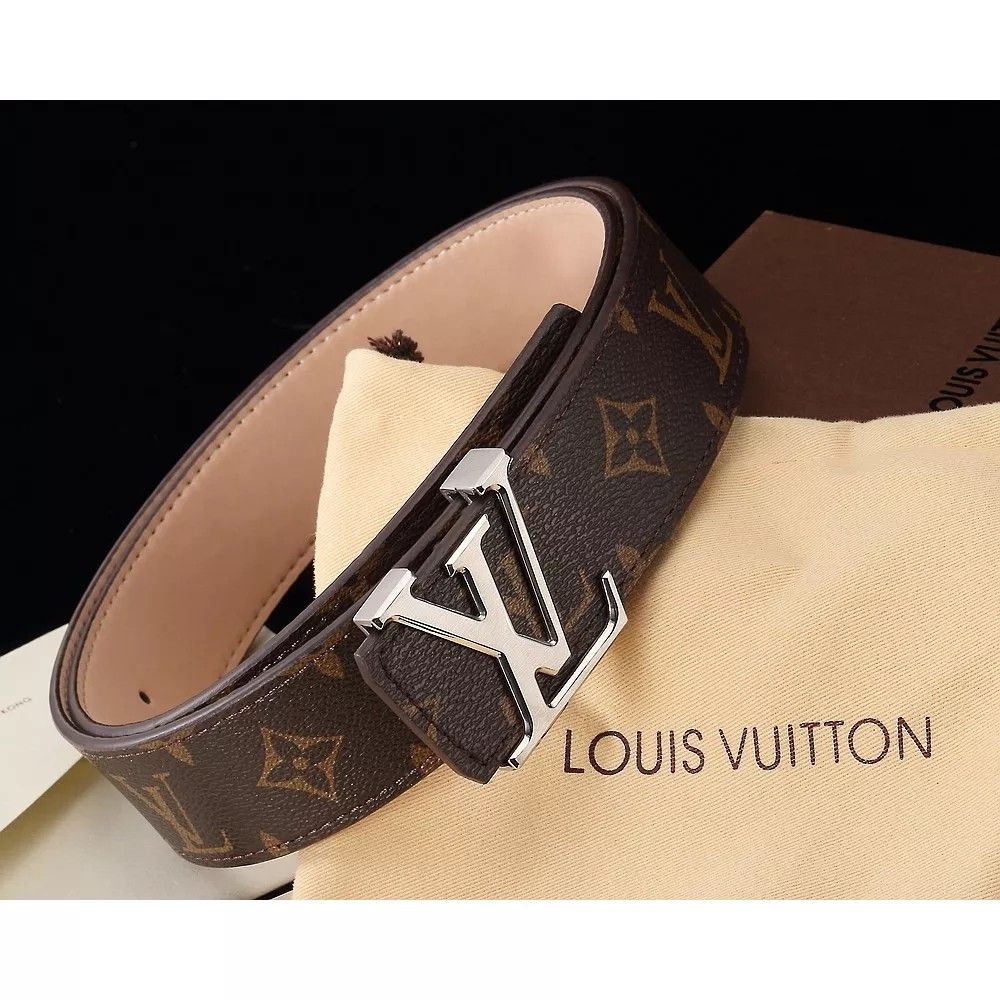 112cm Length genuine LV Louis Vuitton Unisex Belt with cloth protector bag  from England Ceinture belt M9821 Monogram leather Brown Used unisex LV,  Luxury, Accessories on Carousell