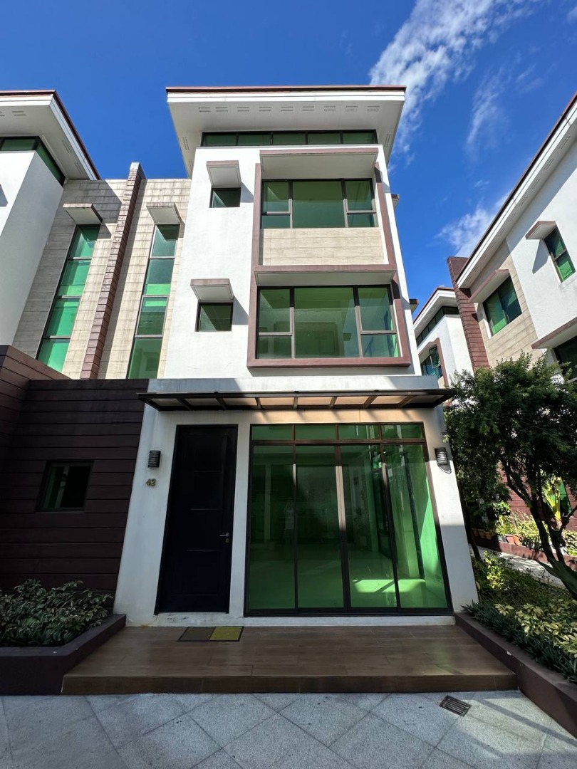 3 Bedroom Townhouse for Sale at Dover Hill, San Juan City, Metro Manila