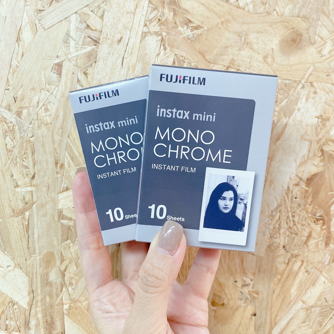 現貨]Fujifilm instax mini相紙[2盒]MONO CHROME 黑白色, 攝影器材