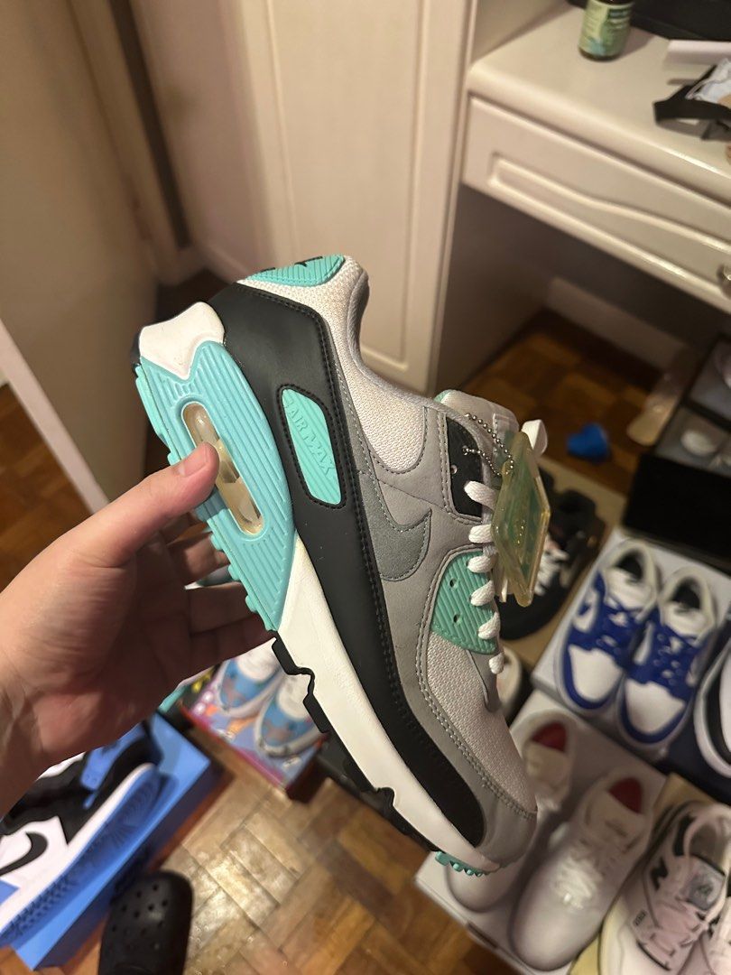 air max 90 hyper turquoise on feet