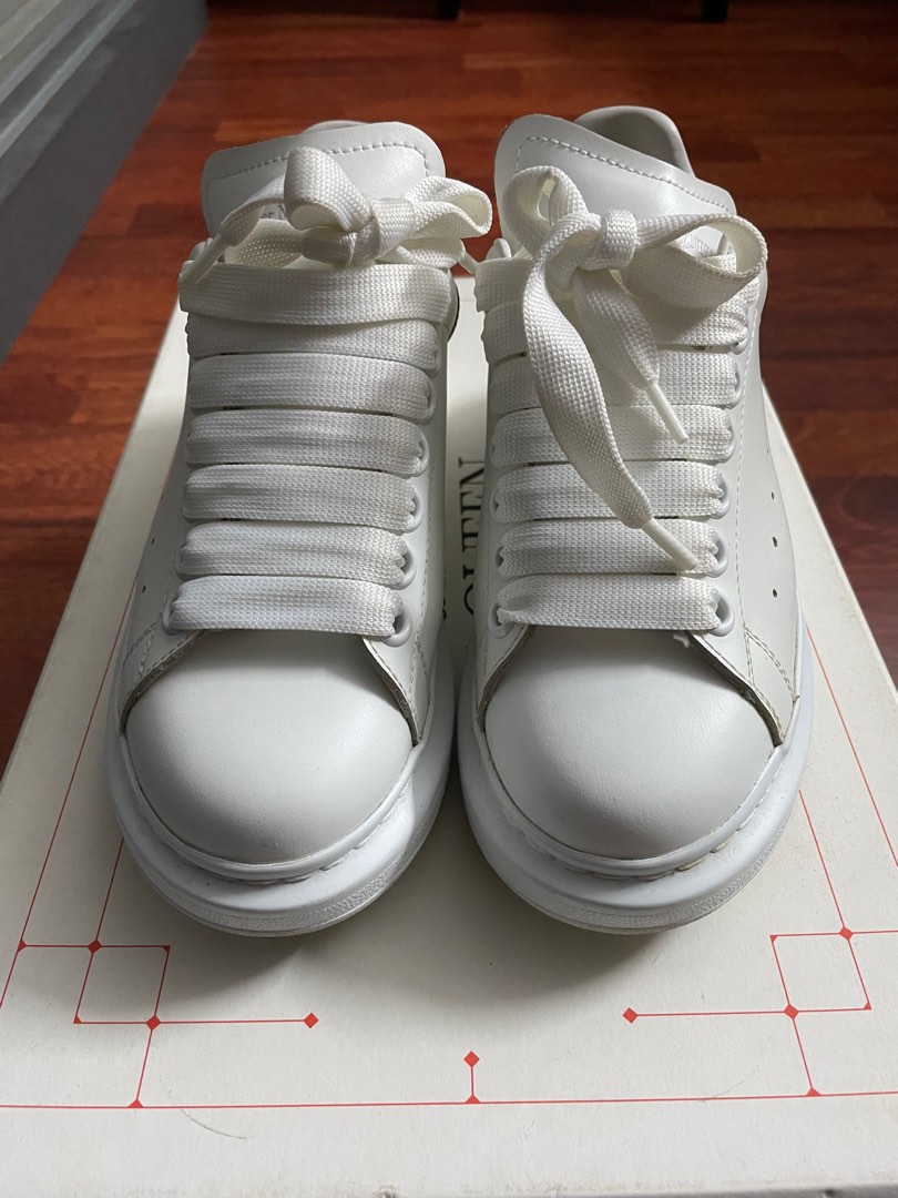 Alexander mcqueen on sale rose gold trainers