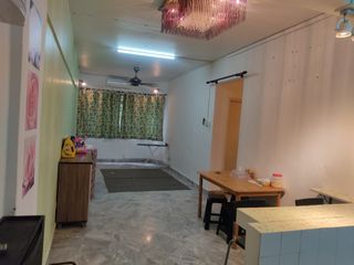 (Category: ) located in . Submitted by azzahrahnuha (Listing ID 1245979861, Image 1). Description: .