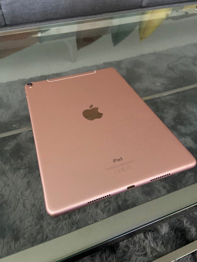 APPLE IPAD PRO 9.7 2016 (Category: iPad) located in San Fernando. Submitted by rheimus2002 (Listing ID 1245915147, Image 3). Description: For sale iPad Pro 2016 with sim card slot rose gold .. no scratch or dents looks new ( flawless ) few times use only.. left charger & box in Australia ( naka stock lang dito sa house ) Issue: won’t turn on.. don’t know why..i think need to reset or restart sa laptop.. don’t have time to fix it For faster transa
