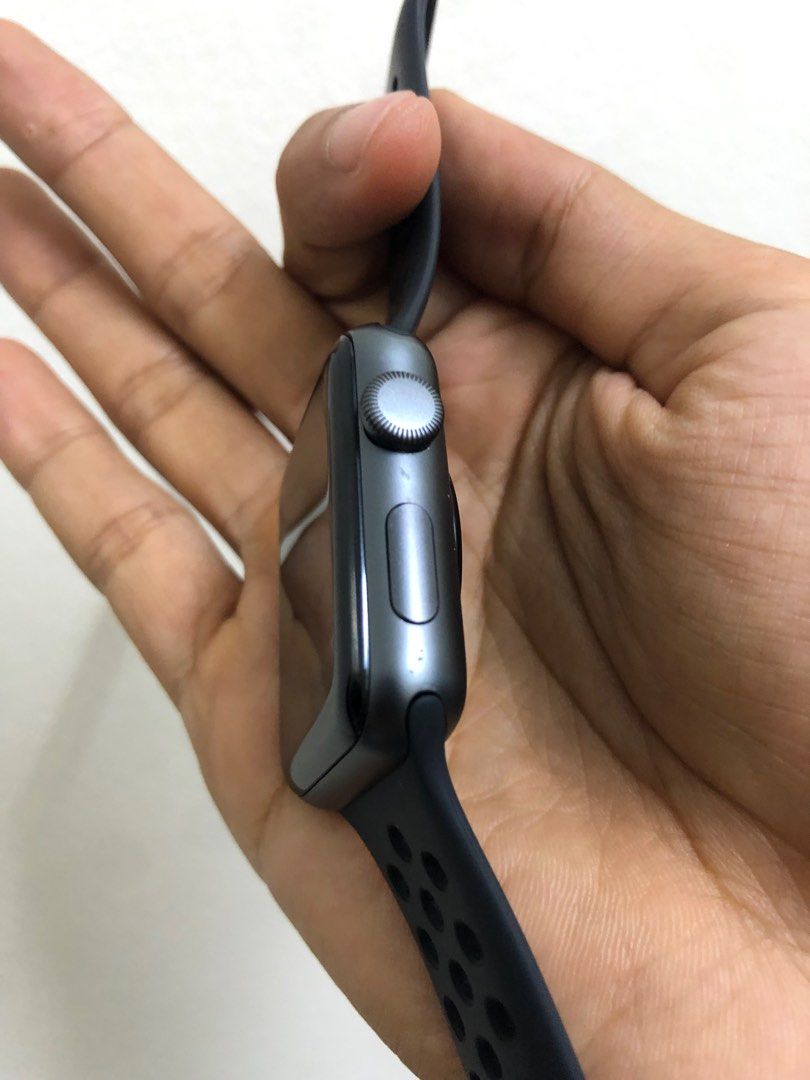 Apple watch series 3 Nike edition 42mm Men s Fashion Watches