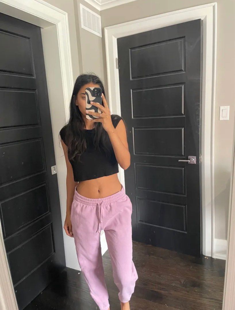 Aritzia TNA sweatsuit, Women's Fashion, Clothes on Carousell