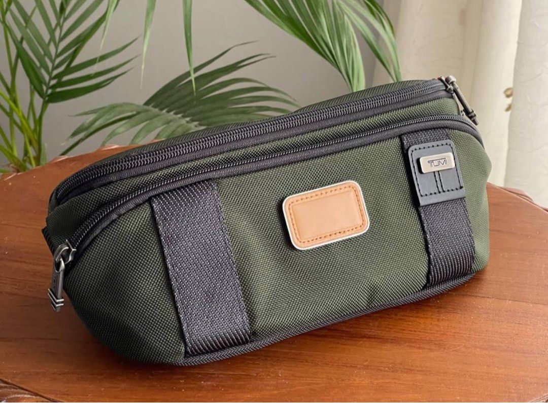 AUTHENTIC TUMI BUMBAG BELTBAG