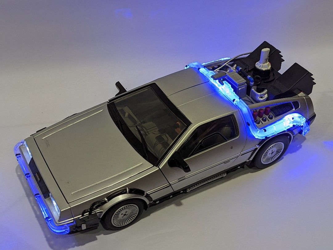 Diamond select delorean store