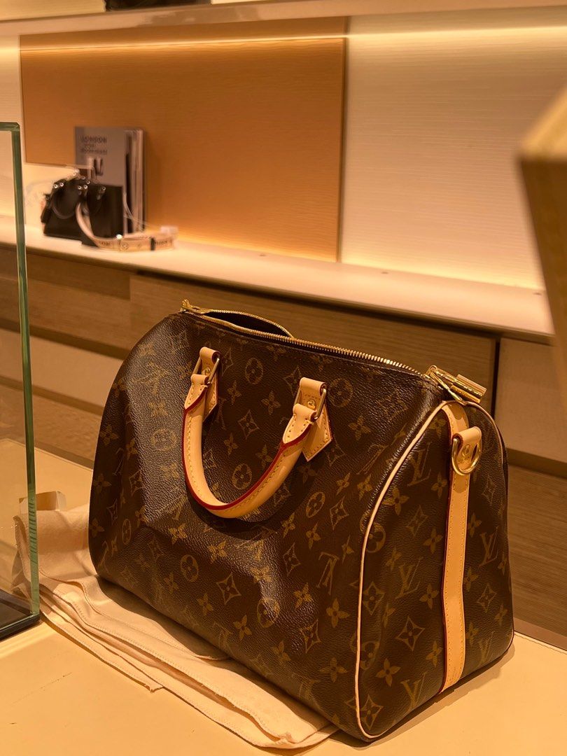 Bando 30 monogram (Category: Luxury Bags & Wallets) located in Mandaluyong City. Submitted by czaristore (Listing ID 1245798968, Image 3). Description: Complete inclusions .