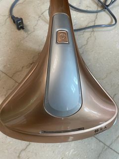 Bed/dust vacuum cleaner