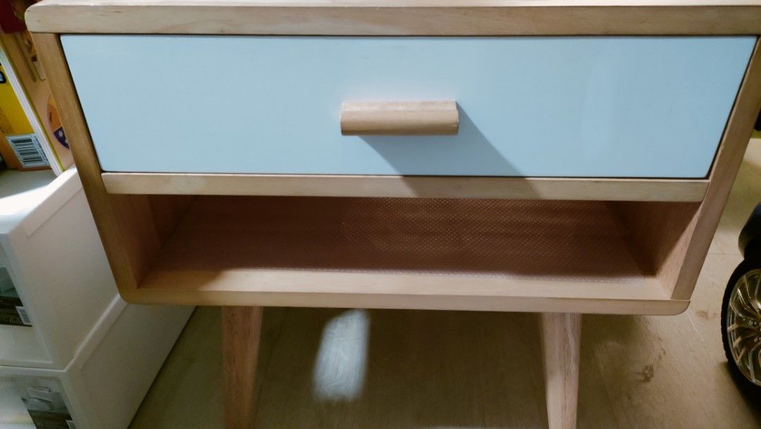 Bedside Table (Category: Other Home Furniture) located in Singapore. Submitted by sh1234 (Listing ID 1245963674, Image 1). Description: Bedside table not in use as sold away bed frame. L56 cm x W40.5 cm x H60.5 cm..