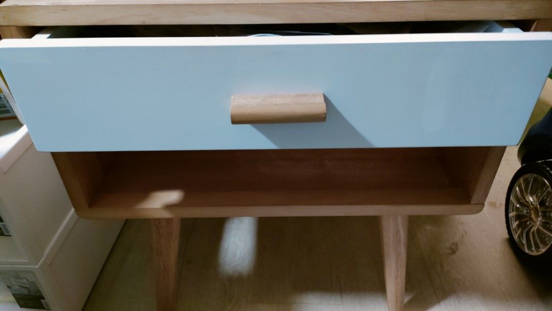 Bedside Table (Category: Other Home Furniture) located in Singapore. Submitted by sh1234 (Listing ID 1245963674, Image 2). Description: Bedside table not in use as sold away bed frame. L56 cm x W40.5 cm x H60.5 cm..