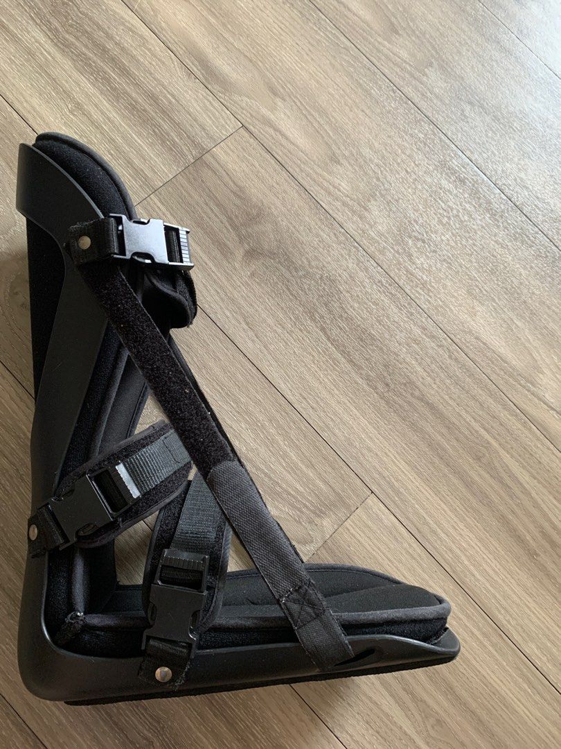 Bledsoe ankle brace protection , Health & Nutrition, Assistive