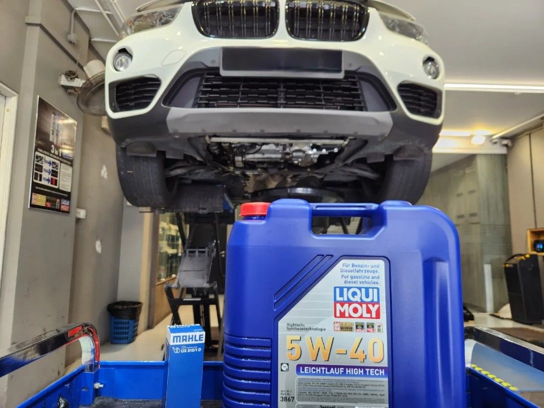 BMW F48 X1 Servicing Using Liqui Moly 5W40 Engine Oil, Oil Filter ...