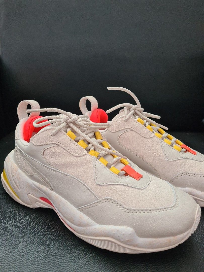 Puma thunder distressed shop