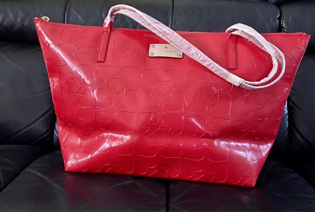 Red patent leather discount purse kate spade