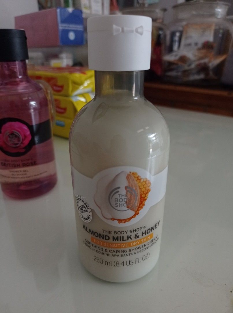 Body shop shower gel dan shower cream on Carousell