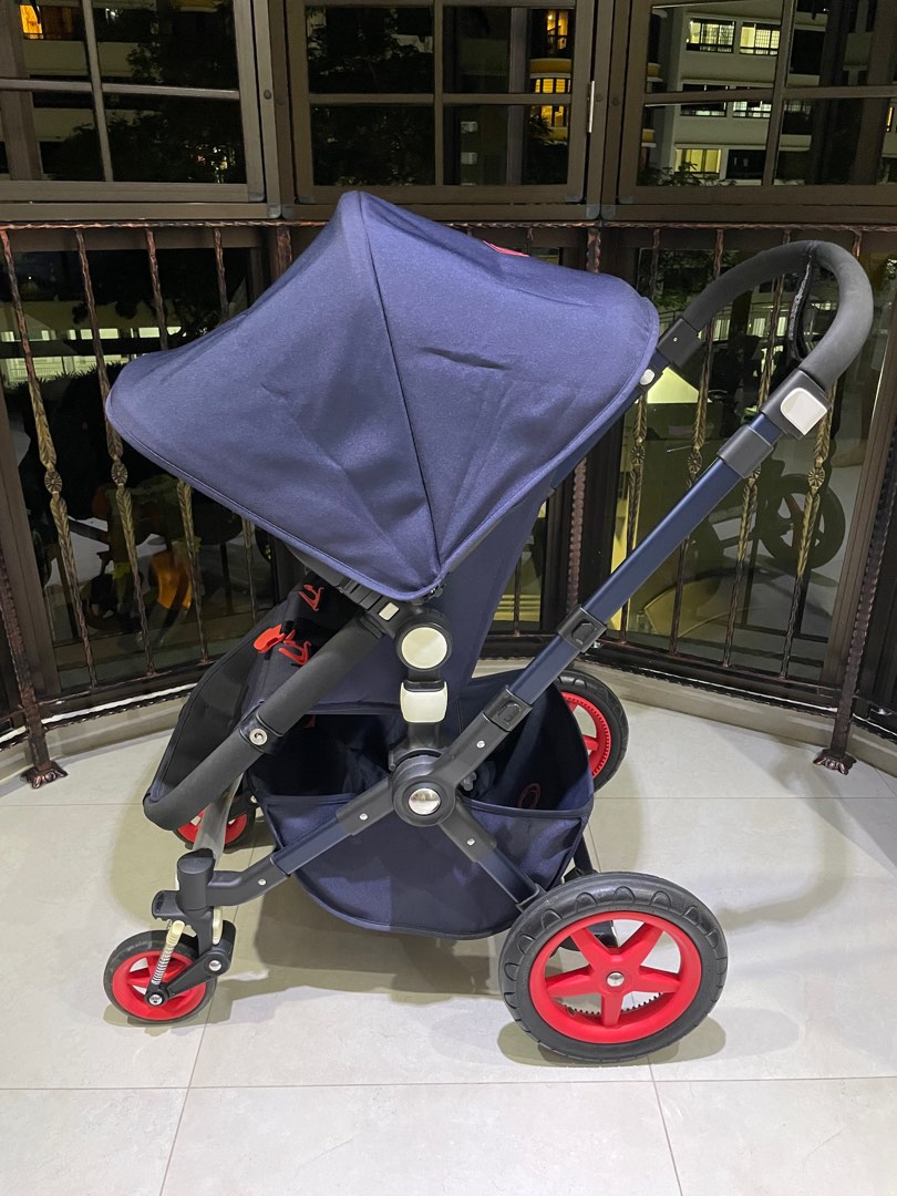 Bugaboo cameleon neon pop store