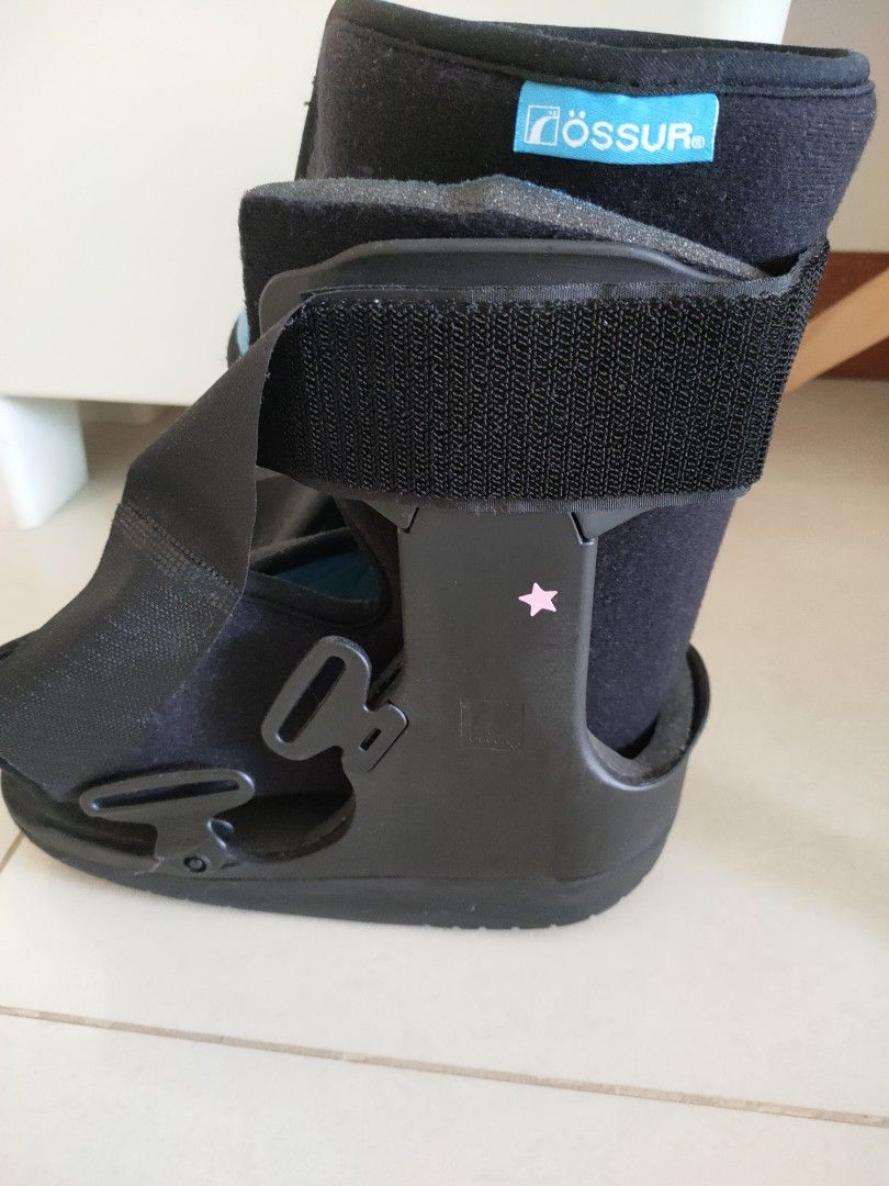 Cam boots size medium uk39 Health Nutrition Braces Support