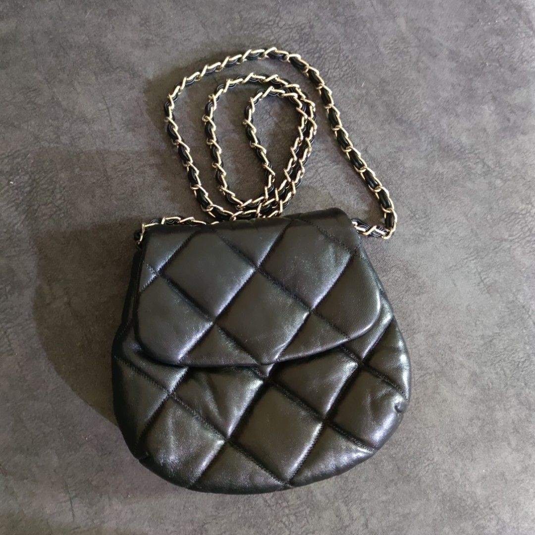 CHANEL SLING BAG, Women's Fashion, Bags & Wallets, Cross-body Bags on  Carousell