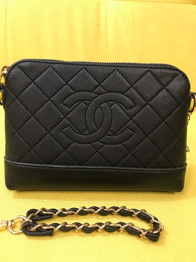 Chanel clutch, Women's Fashion, Bags & Wallets, Clutches on Carousell