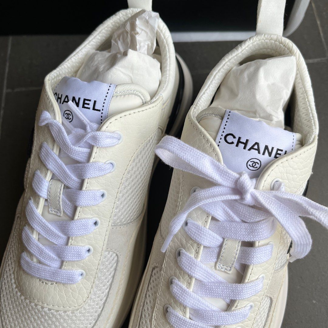 Chanel White/Grey Suede and Leather CC Low Top Sneakers Size 37.5 Chanel