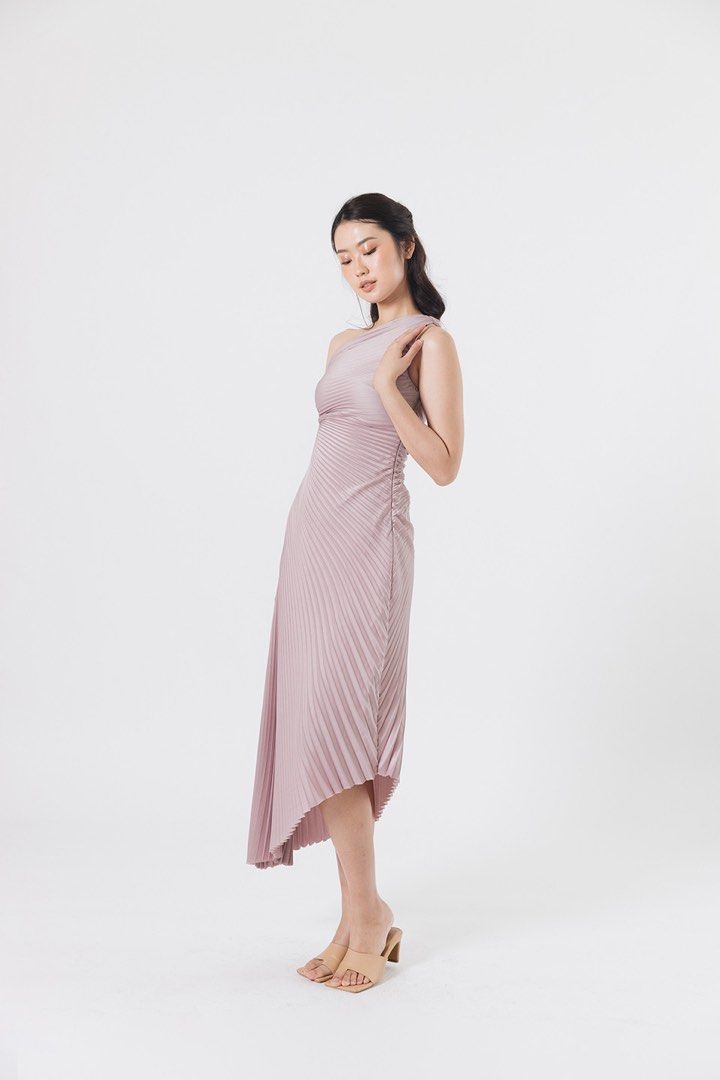 Selena dress on sale dusty pink