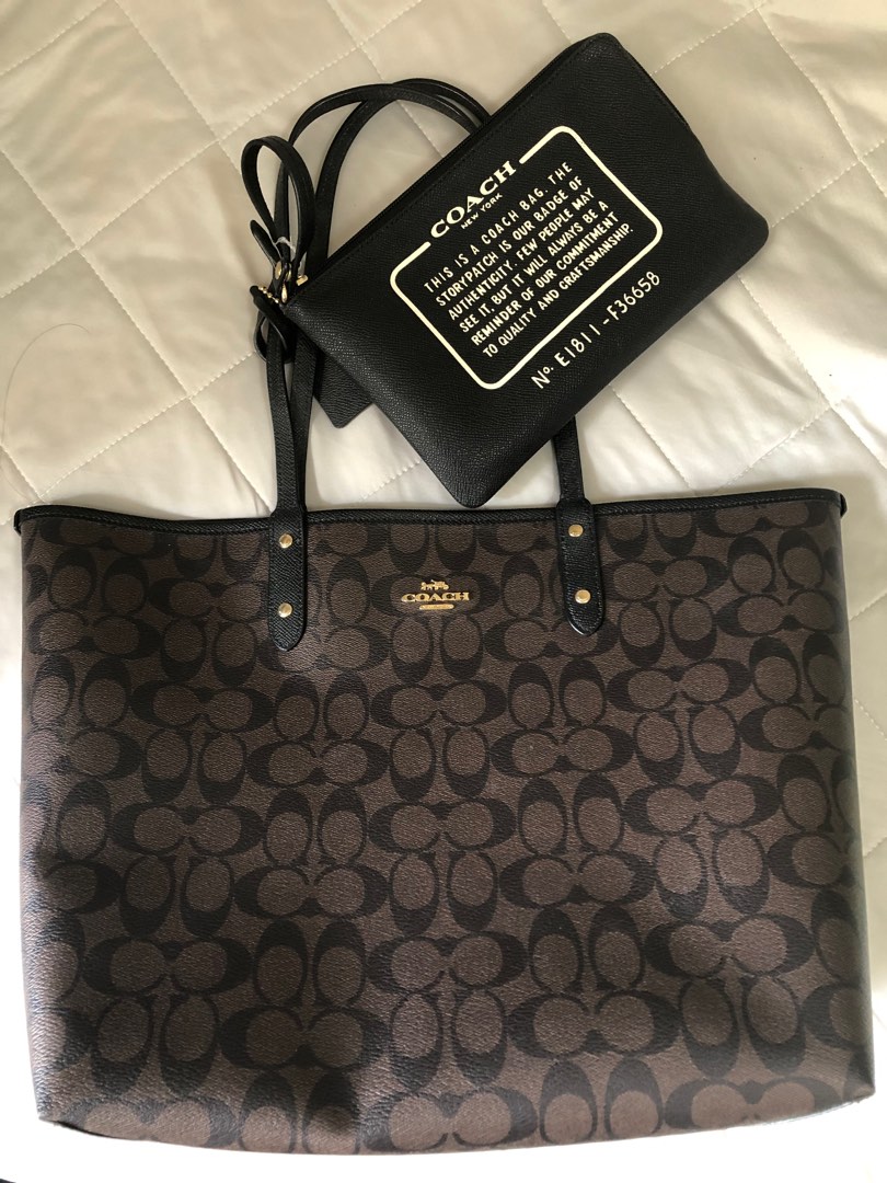 Coach best sale totes canada