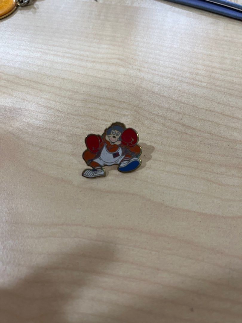 Commonwealth Wira Mascot Pins 1998, Hobbies & Toys, Collectibles ...