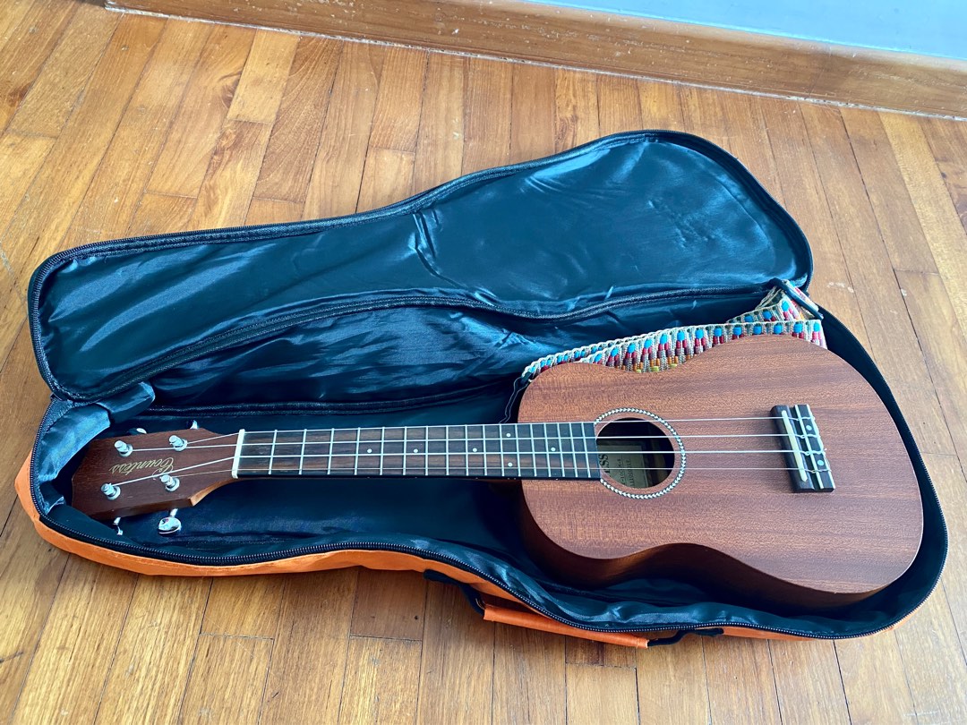 Countess Korean Ukulele(concert), Hobbies & Toys, Music & Media