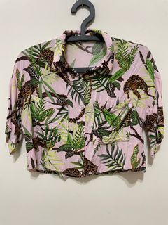 Crop top leaf print