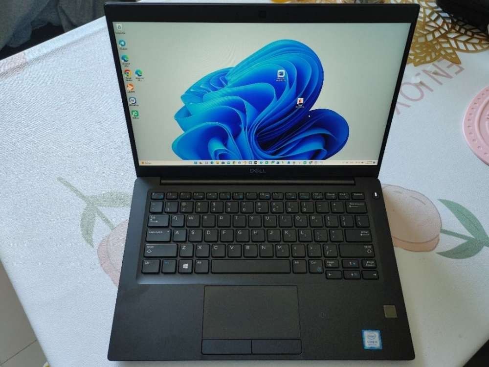 Dell Latitude 7390 ( i5 8代/ 32GB RAM / 4G LTE/ 512GB SSD / 13.3吋
