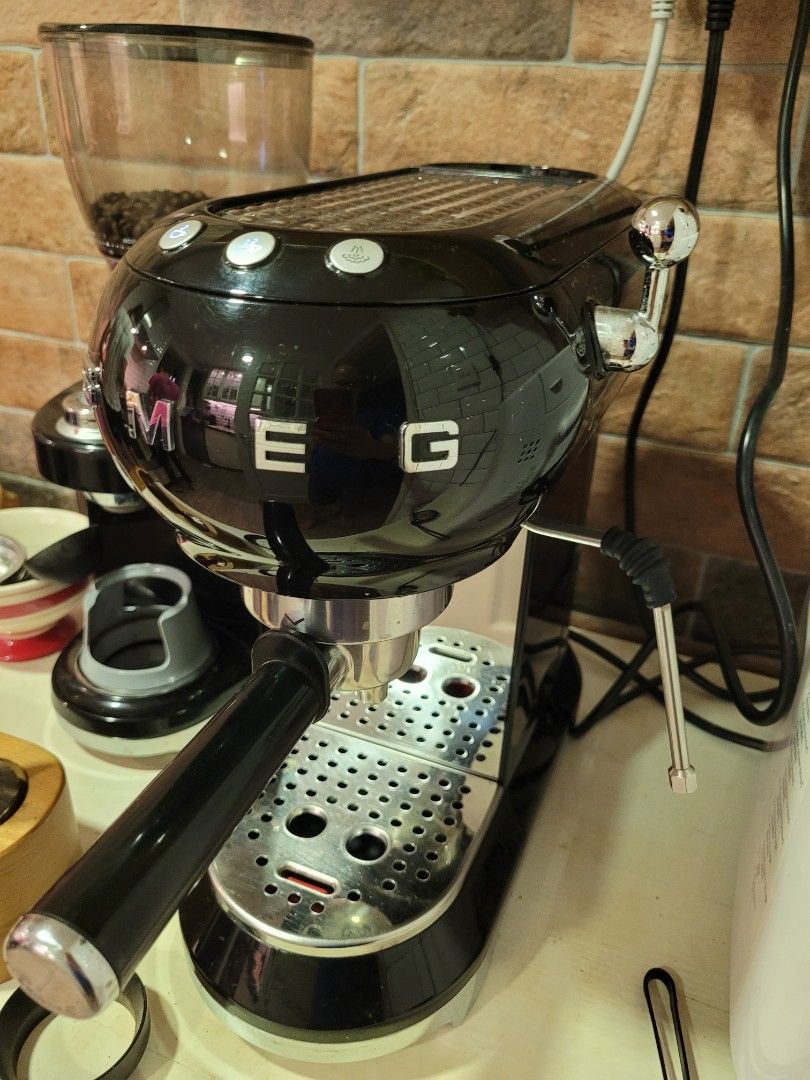 Espresso machine SMEG, TV & Home Appliances, Kitchen Appliances, Coffee