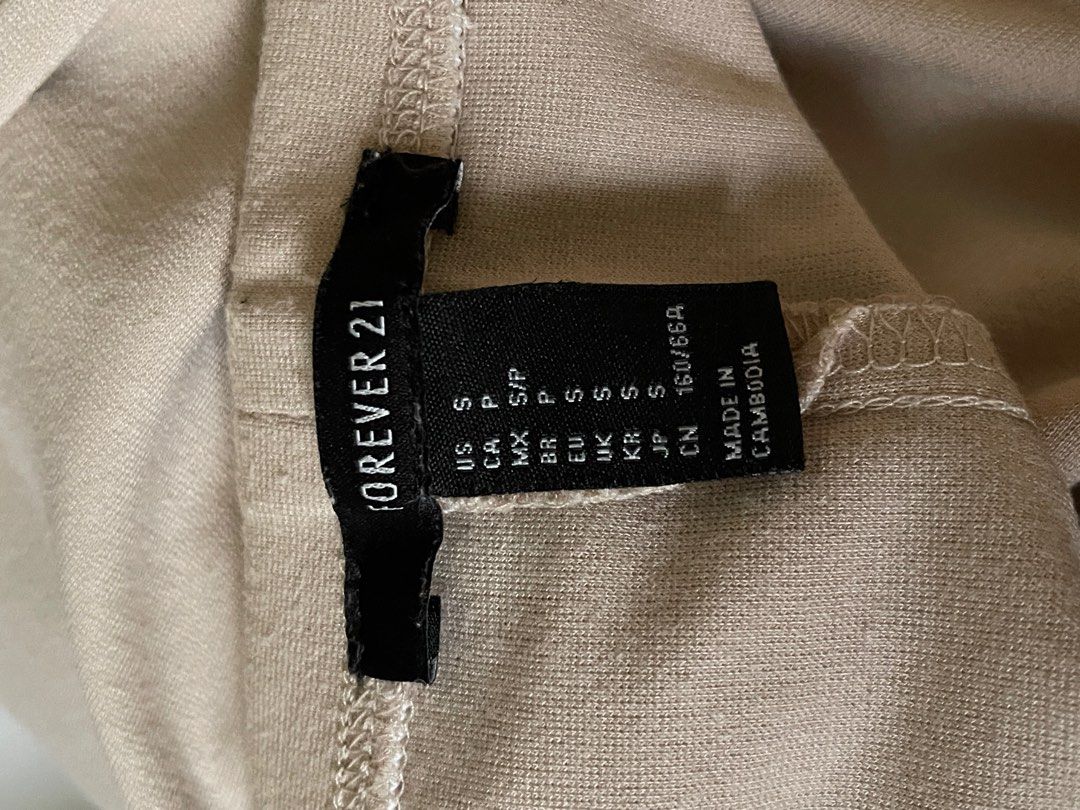 F21 Beige Pencil Skirt (Category: Skirts) located in Muntinlupa City. Submitted by thrssvll (Listing ID 1245800629, Image 3). Description: Stretchable, good as new. Price is negotiable, make an offer. .