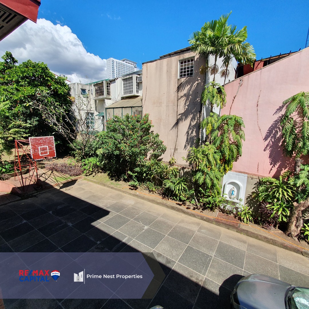 FOR SALE House & Lot at Varsity Hills, South Quezon City, Property