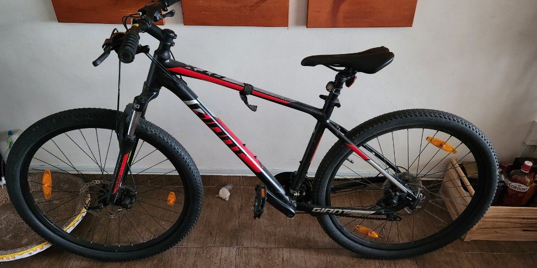 Giant atx store 3 red