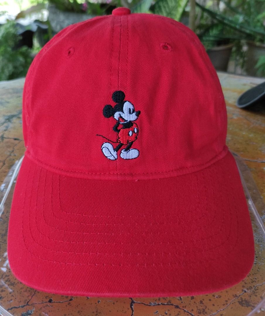 Red mickey shop mouse hat