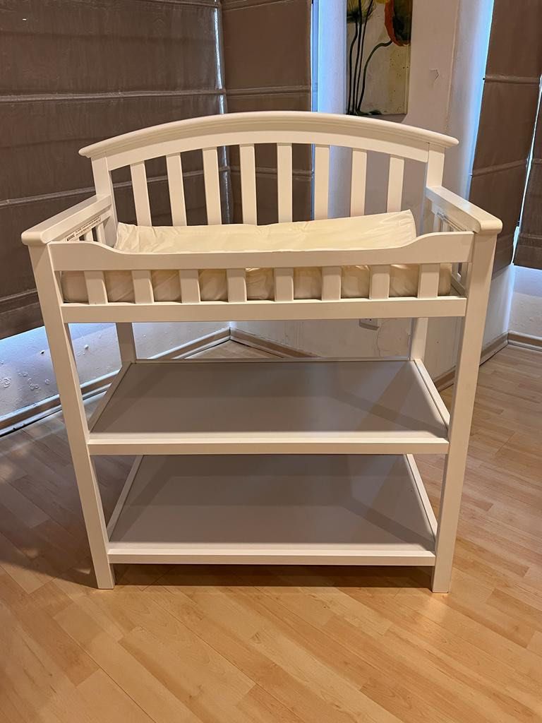 Graco Arlington Changing Table