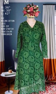 Green Longsleeeves Lace Maxi Dress